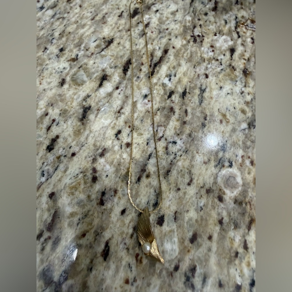 Elegant Gold Filled Pendant with Pearl 15”Necklace
